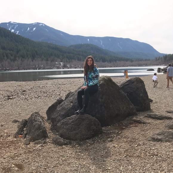 Meet your Posher, J - Picture 1 of 1